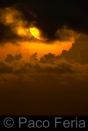 Africa;Kenia;naturaleza_y_medioambiente;medioambiental;paisajes;salida_del_Sol;al_alba;amanecer;paisaje_tropical;colores;color;color_dominante;color_dorado;luz_dorada;paisaje_con_nubes;nubes;luz;iluminacion;luz_dramatica;cielo;Cielo_dramatico