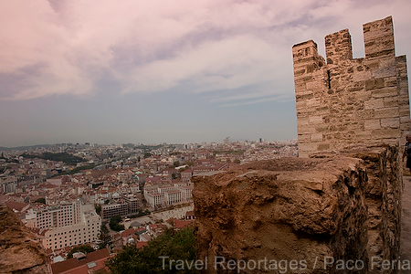 Europa;Portugal;Lisboa;monumental_e_historico;monumentos;castillos;castillo_San_Jorge;fortaleza;murallas;almena;almenas;merlon