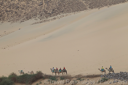 Africa;Egipto;naturaleza_y_medioambiente;medioambiental;paisajes;paisajes_del_desierto;arena;dunas;puesta_Sol;atardecer;ocaso;Pueblo_Nubio_junto_al_Nilo