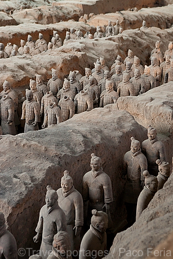 Asia;China;monumental_e_historico;civilizaciones;China_imperial;cultura;arte;estilos_arquitectonicos;estilo_Chino;patrimonio_humanidad;guerreros_terracota;guerreros_Xian;ejercito;soldados;escultura;esculturas;escultura_terracota;museos;museo_del_ejercito_Terracota