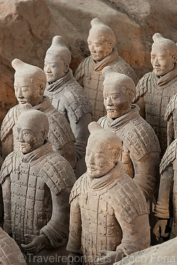 Asia;China;monumental_e_historico;civilizaciones;China_imperial;cultura;arte;estilos_arquitectonicos;estilo_Chino;patrimonio_humanidad;guerreros_terracota;guerreros_Xian;ejercito;soldados;escultura;esculturas;escultura_terracota;museos;museo_del_ejercito_Terracota