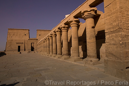 Africa;Egipto;monumental_e_historico;civilizaciones;antiguo_Egipto;monumentos_egipcios;cultura;arte;arte_antiguo;Arte_Egipcio;arquitectura;columnas;Templo_Philae;estilos_arquitectonicos;estilo_ptolemaico