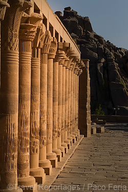 Africa;Egipto;monumental_e_historico;civilizaciones;antiguo_Egipto;monumentos_egipcios;cultura;arte;arte_antiguo;Arte_Egipcio;arquitectura;columnas;Templo_Philae;estilos_arquitectonicos;estilo_ptolemaico