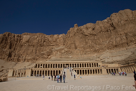 Africa;Egipto;monumental_e_historico;civilizaciones;antiguo_Egipto;monumentos_egipcios;cultura;arte;arte_antiguo;Arte_Egipcio;Templo_reina_Hatshepsut