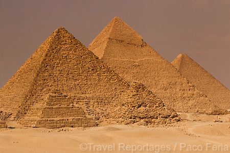 Africa;Egipto;monumental_e_historico;civilizaciones;antiguo_Egipto;monumentos_egipcios;cultura;arte;arte_antiguo;Arte_Egipcio;monumentos;piramide;Vistas_Giza_grandes_piramides