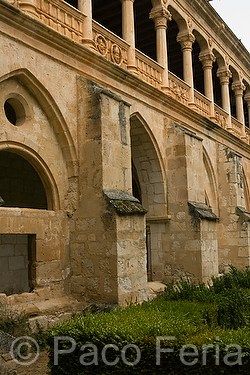 monumental_e_historico;edificios_religiosos;monasterio;monasterio_Cisterciense;monasterio_del_Cister;cultura;ritos_y_creencias;religiones;religion;Cristianismo;catolicos;catolicismo;religiosos;ordenes_religiosas;orden_del_Cister;Monasterio_Cisterciense_Santa_Maria_Huerta;arte;estilos_arquitectonicos;claustro