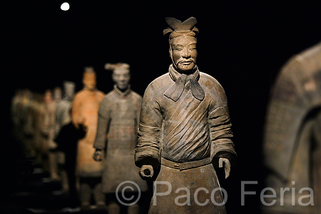 monumental_e_historico;monumentos;mausoleos;tumbas;ruinas_arqueologicas;arqueologia;restos_arqueologicos;civilizaciones;China_imperial;Guerreros_terracota;ejercito_terracota;guerreros_Xiam;cultura;patrimonio_humanidad;esculturas;Forum_Barcelona