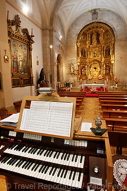 Europa;Espana;Castilla_y_Leon;Leon;monumental_e_historico;edificios_religiosos;convento;convento_Concepcion;basilica;iglesia;cultura;arte;musica;instrumentos_musicales;organo