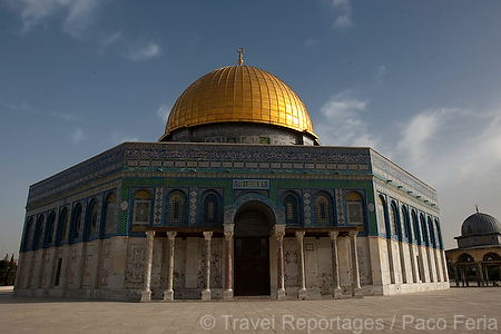 Asia;Proximo_Oriente;Israel;monumental_e_historico;ciudades_historicas;Jerusalen;lugares_historicos;Explanada_mezquitas;Monte_del_Templo;Cupula_Roca;edificios_religiosos;mezquita;colores;color;color_dominante;color_dorado;cupula_dorada