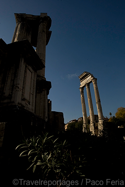 monumental_e_historico;ciudades_historicas;cultura;arte;arte_antiguo;Arte_Romano;estilos_arquitectonicos;estilo_Romano;civilizaciones;cultura_Romana;monumentos;monumentos_en_ruinas;ruinas_arqueologicas;entorno_urbano;arquitectura;arquitectura_romana;el_foro_romano