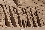 Africa;Egipto;monumental_e_historico;civilizaciones;antiguo_Egipto;monumentos_egipcios;cultura;arte;arte_antiguo;Arte_Egipcio;escultura;esculturas;Templo_Nefertari_en_Abu_Simbel