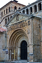 Europa;Espana;Cantabria;monumental_e_historico;edificios_religiosos;iglesia_romanica;iglesias;parroquia;cultura;arte;estilos_arquitectonicos;estilo_Romanico;arte_Romanico;monumentos;puerta_romanica;ciudades_historicas;ciudades_medievales;Colegiata_Santa_Juliana