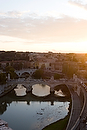 monumental_e_historico;ciudades_historicas;masas_agua;agua;rio;rios;rio_Tiber;puente_sobre_rio;entorno_urbano;puentes;puente_piedra;naturaleza_y_medioambiente;medioambiental;paisajes;paisaje_nocturno;puesta_Sol;atardecer;ocaso