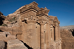 Asia;Proximo_Oriente;Jordania;monumental_e_historico;ciudades_historicas;Petra;ruinas_arqueologicas;arqueologia;restos_arqueologicos;civilizaciones;Nabateos;montanas;montana;monumentos_historicos;templo;monasterio;monasterios;naturaleza_y_medioambiente;medioambiental;paisajes;roca;rocas