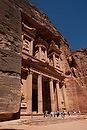 Asia;Proximo_Oriente;Jordania;monumental_e_historico;ciudades_historicas;Petra;ruinas_arqueologicas;arqueologia;restos_arqueologicos;civilizaciones;Nabateos;montanas;montana;monumentos_historicos;templo;estilos_arquitectonicos;arquitectura;columnas;naturaleza_y_medioambiente;medioambiental;paisajes;roca;rocas