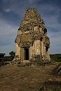 Asia;Camboya;Sudeste_Asiatico;cultura;ritos_y_creencias;religiones;religion;Budismo;monumental_e_historico;monumentos;civilizaciones;Khmer;Jemer;edificios_religiosos;templo;templos;Budista;tropico;zonas_tropicales;templos_Angkor;Pre_Rup;civilizacion_Jemer;monumentos_en_ruinas;ruinas_arqueologicas